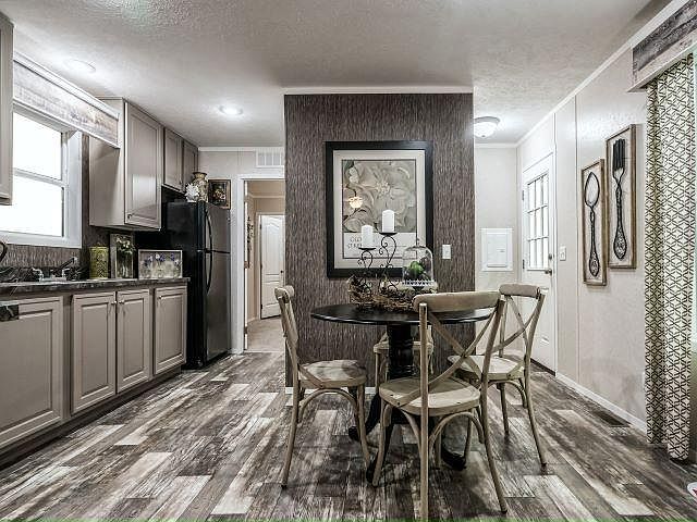 1st image of 901 Lake Elmo Ave N #G1me8l
