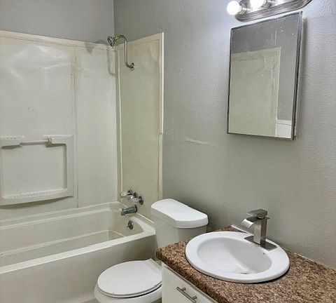 5th image of 500 E Craven Ave #11318795