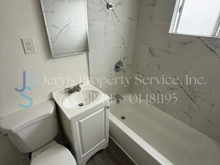 4517 E 52nd Pl #21 — Photo 4