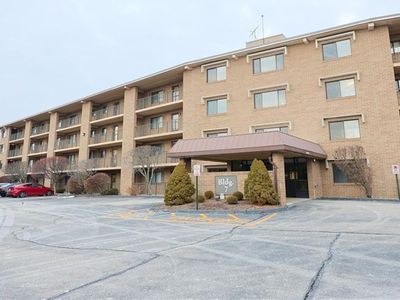 650 E Greenwich Ave APT 7-207, West Warwick, RI, 02893