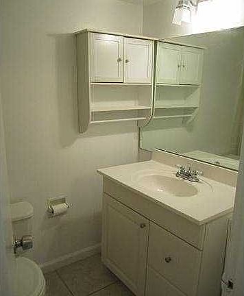 4th image of 737 SE 1st Way APT 102