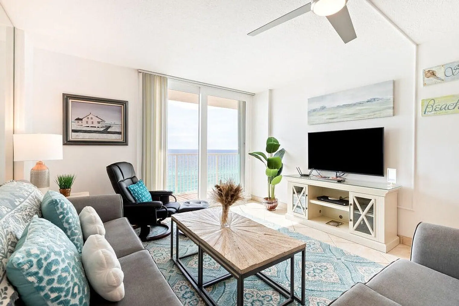 2 bed, 2.0 bath, 1001 sqft, $4,065 — Photo 3