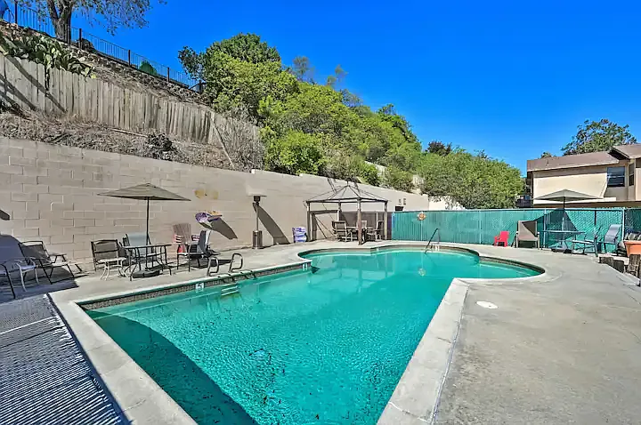 5780 Jackson Dr — Photo 1
