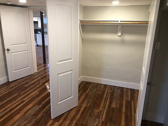 2nd image of 1508 Noblin Dr #B