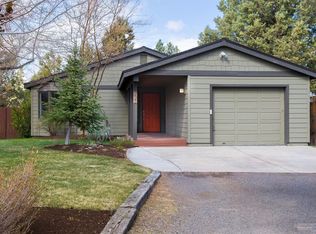 221 SE Airpark Dr, Bend, OR 97702