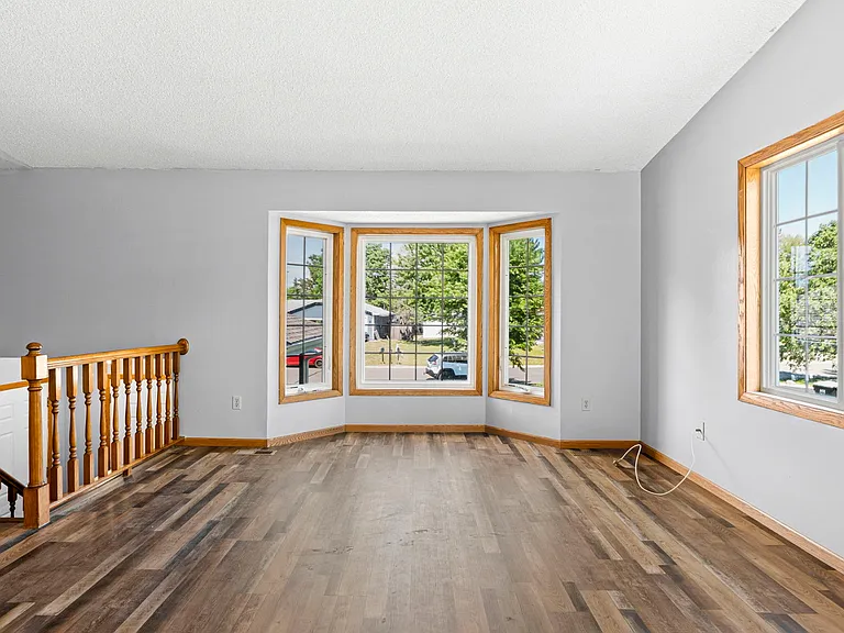 11874 Jonquil St NW — Photo 4