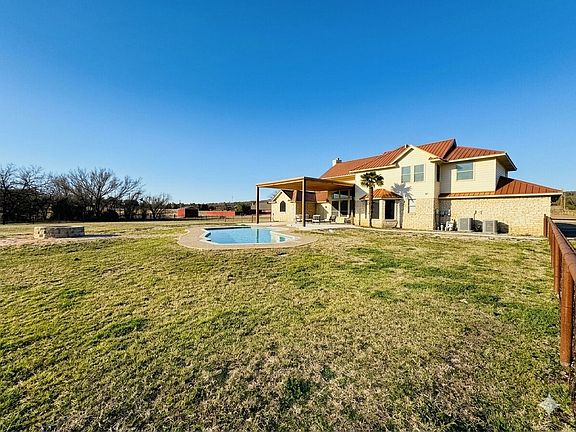 3rd image of 4895 Meadow Breeze Ct