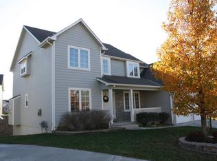 3201 Huntington Rd, Lawrence, KS 66049