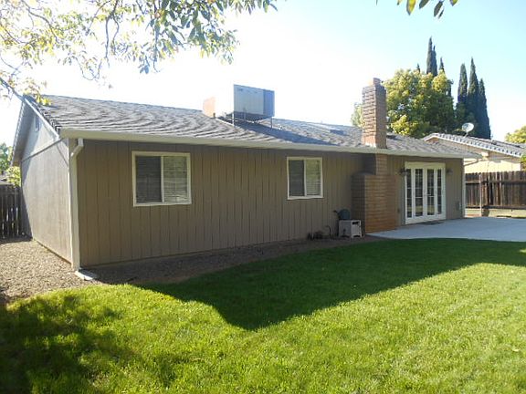 3rd image of 3471 Nut Plains Dr