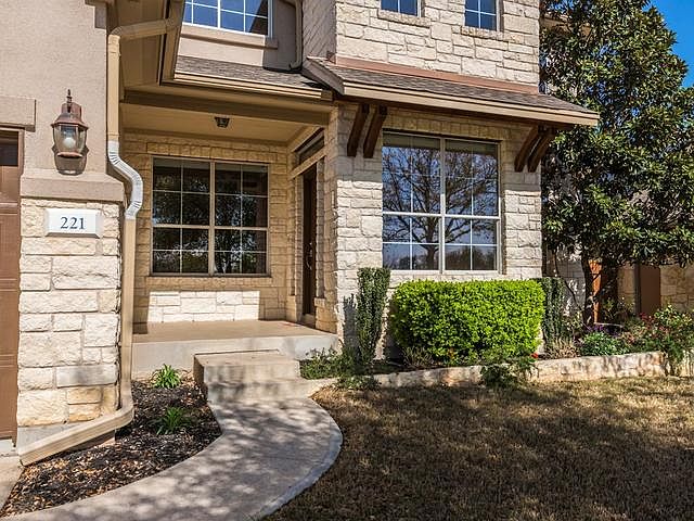 1st image of 221 Saint Richie Ln