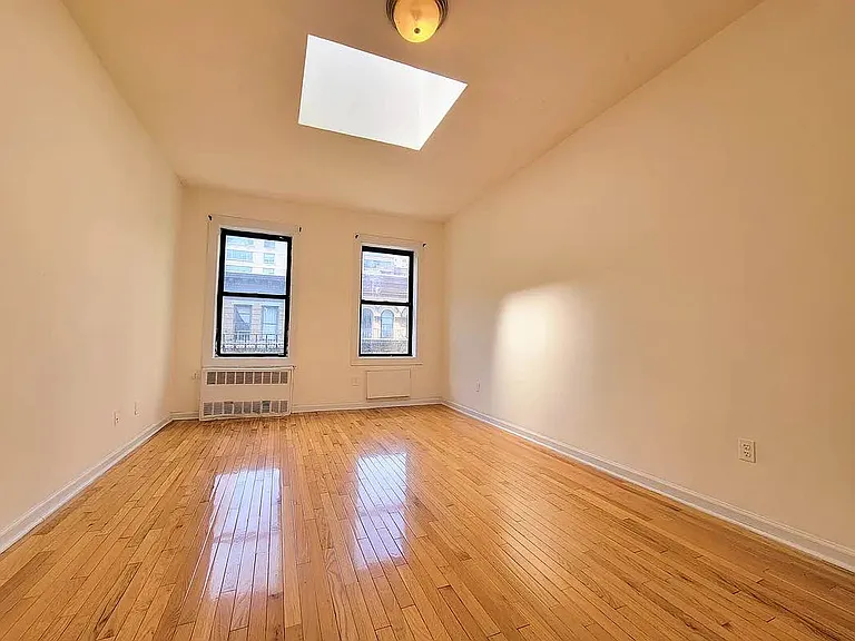 515 E 81st St #5U — Photo 1