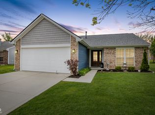 6735 W Odessa Way, McCordsville, IN 46055