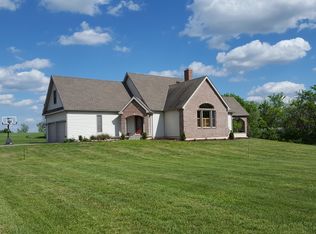 23811 S Lucille Ln, Peculiar, MO 64078