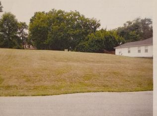 318 Stephen Rd, Frankfort, KY 40601