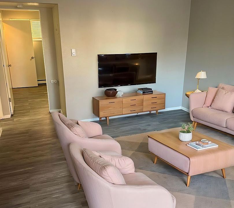 1st image of 2237 E Boulder St #18