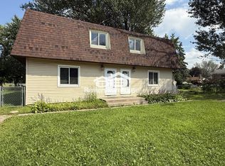 901 12th St SW, Forest Lake, MN 55025