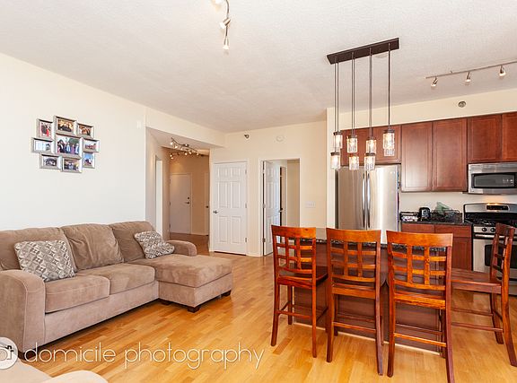 4th image of 1134 W Granville Ave APT 1203