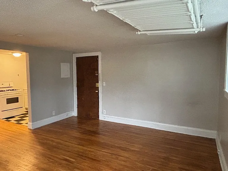 1670 Marshall Ave — Photo 5