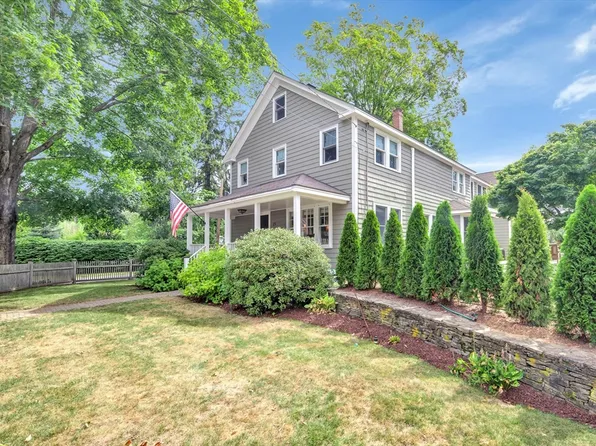 25 Park St, South Hamilton, MA 01982