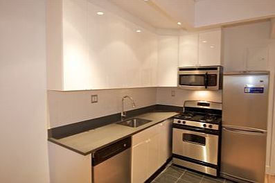 2nd image of 250 Mulberry St APT 15