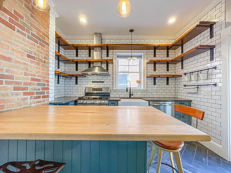 3 Grant St #1 — Photo 18