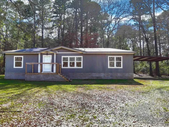 126 County Road 3361, De Berry, TX 75639