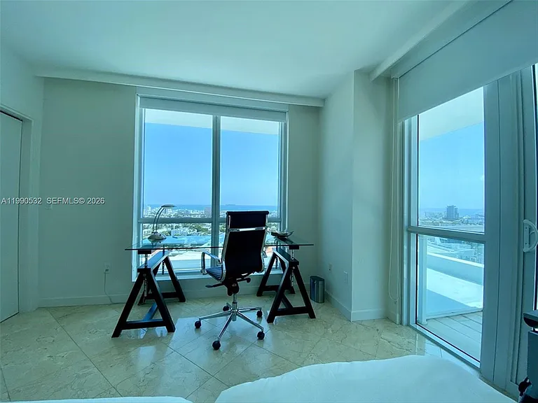 540 West Ave #2011 — Photo 24
