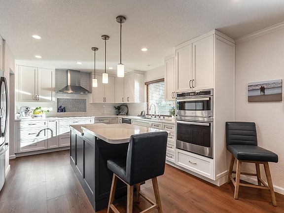 3rd image of 12574 Highland Dr