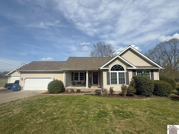 1293 Robinwood Dr, Benton, KY 42025