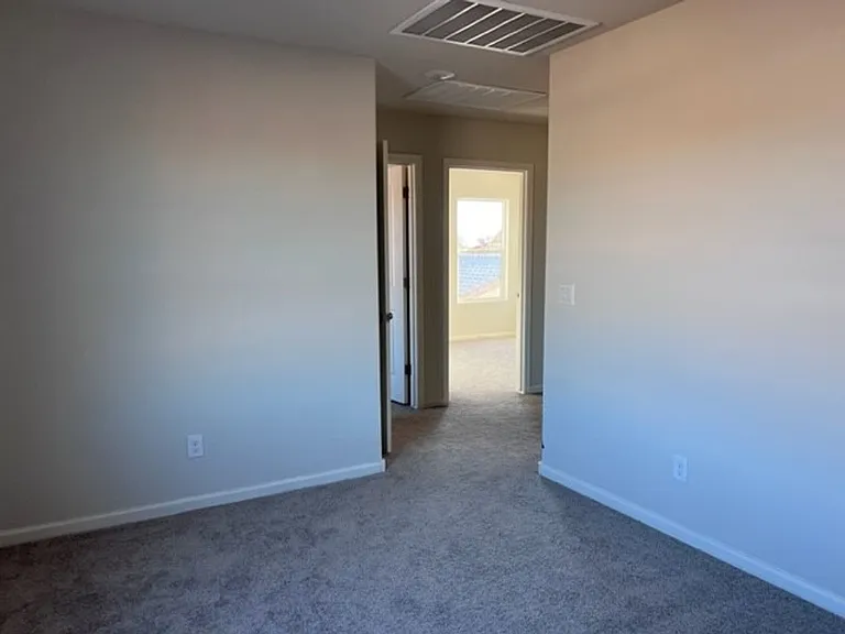 2415 Village Dr — Photo 18