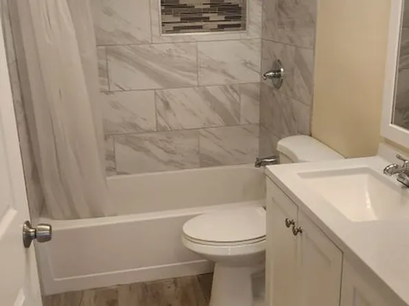 1043 W 107th St #1, Los Angeles, CA 90044