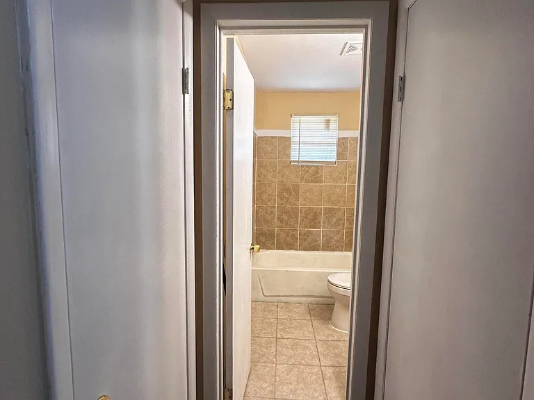 2377 Dublin Dr — Photo 13