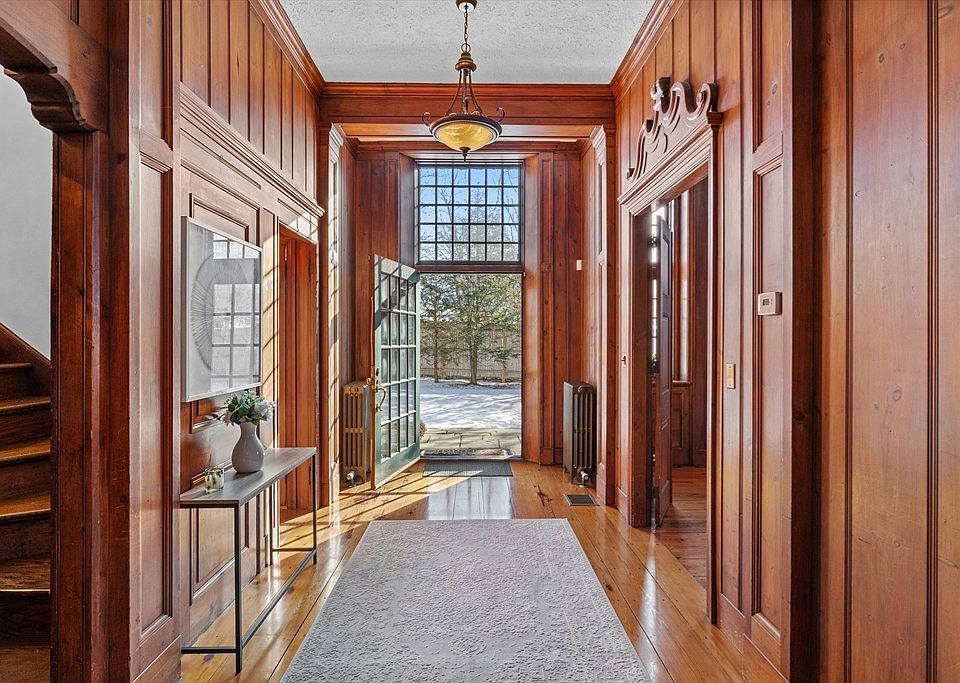 285 Goddard Ave, Brookline, MA 02445 | Zillow