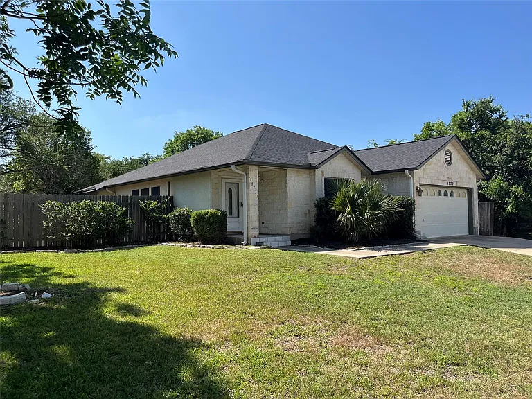 17737 Kessler Dr — Photo 1