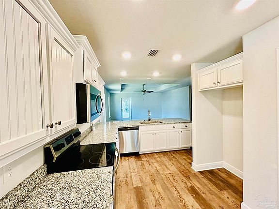 5th image of 613 Halcyon Cir #4A