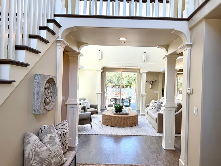 Seabreeze Pl — Photo 1