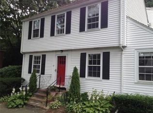 12 Hollis St, Wellesley, MA 02482