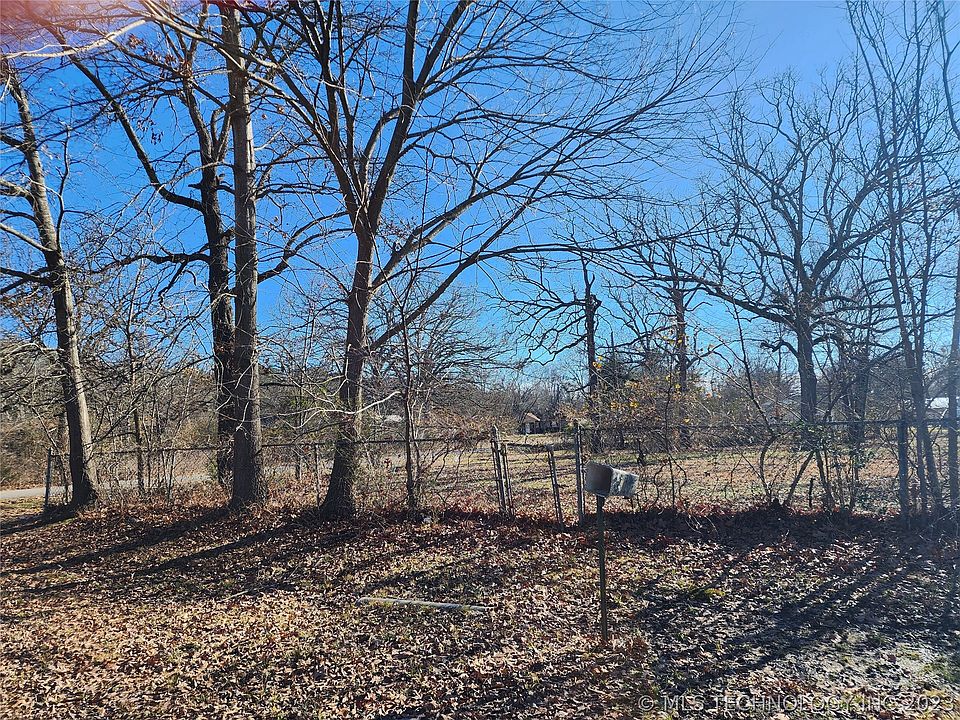 2nd image of 408 7th St