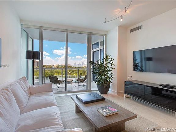 2nd image of 100 S Pointe Dr APT 502
