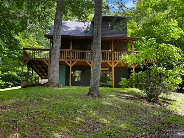 2573 Myers Chapel Rd, Hayesville, NC 28904