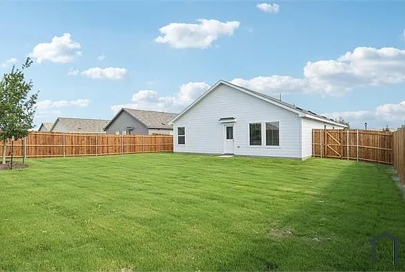 1629 Lercara Ln — Photo 10