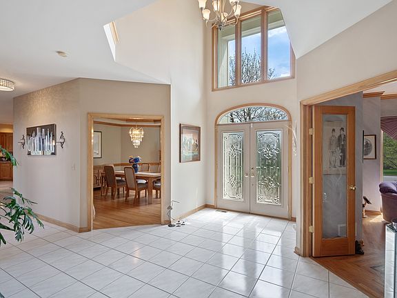 5th image of 1581 Far Hills Dr