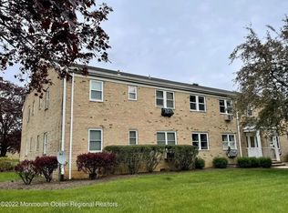 64 Manchester Ct APT G, Freehold, NJ 07728