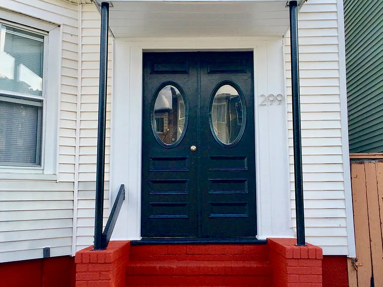299 Lexington Street — Photo 10