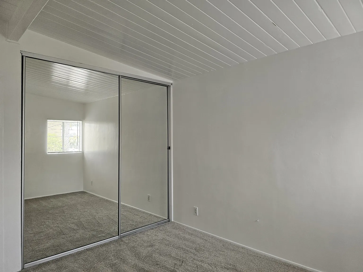1 bed, 500 sqft, $2,500 — Photo 2