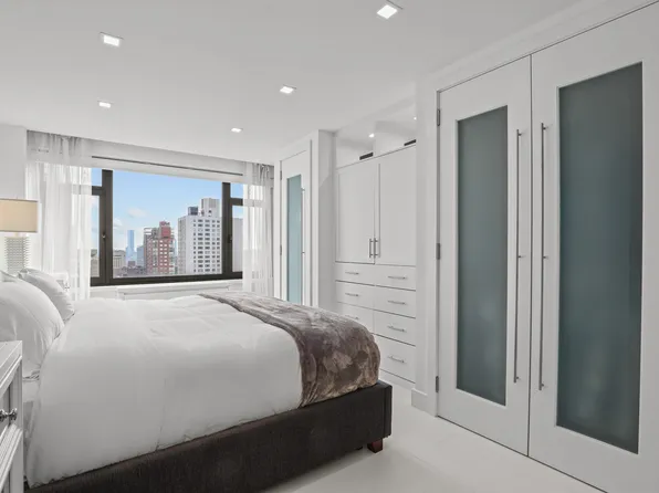 160 East 65th Street image 6 of 11