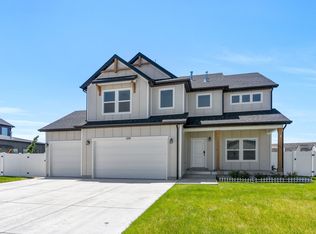 189 N Woodrun Way, Saratoga Springs, UT 84045