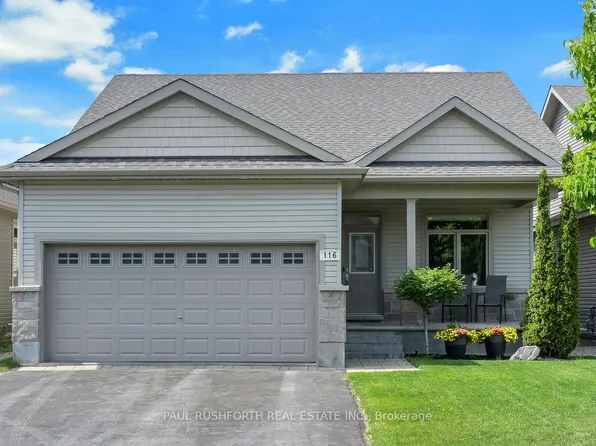 116 Elfin Grv, Ottawa, ON K2V 0B9