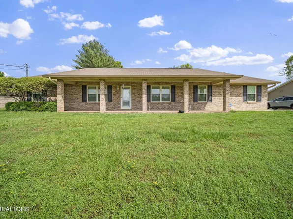 339 Woods View Cir #36, Kodak, TN 37764