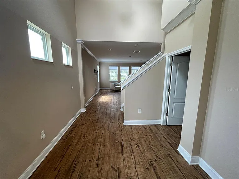 2745 Peony Dr — Photo 3